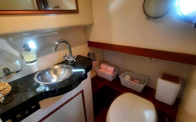 Bateau le Zimon - logement insolite