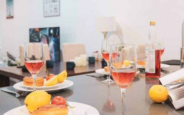 A20 Darling Harbour 2 BDR APT