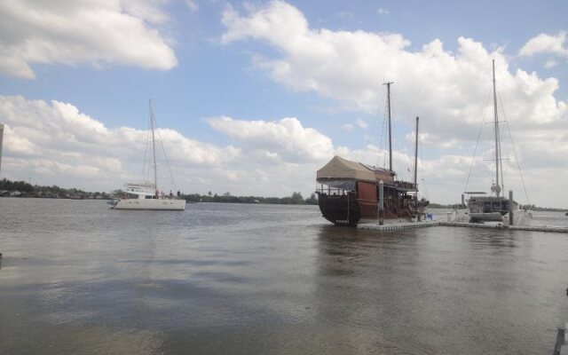 Marina Boat House