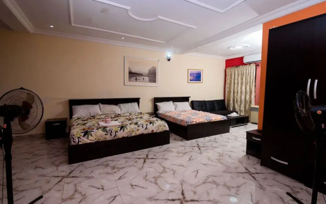 D'Tavern Apartment