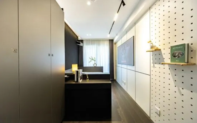 Yuhe Apartment (Convention and Exhibition Center Store)