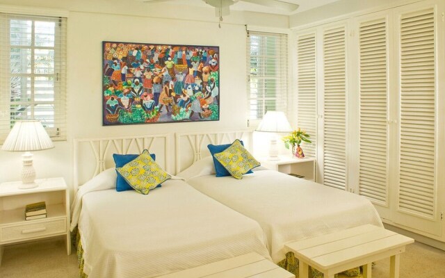 Seagrapes 5br by Jamaican Treasures