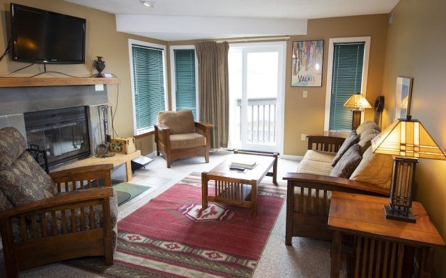 1br Ski-in, Ski-out With King Bed- Okemo Mtn Lodge 1 Bedroom Condo by RedAwning