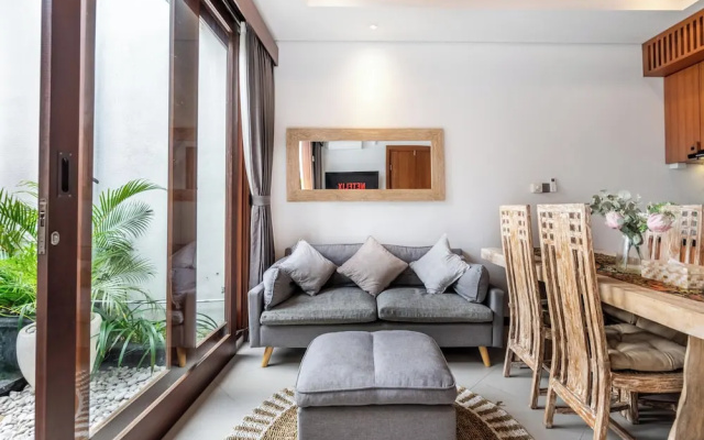 Private Pool Villa Dacira by Orivista – Guest Rooms – Tibubeneng