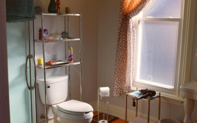 The Muse Gallery Guesthouse