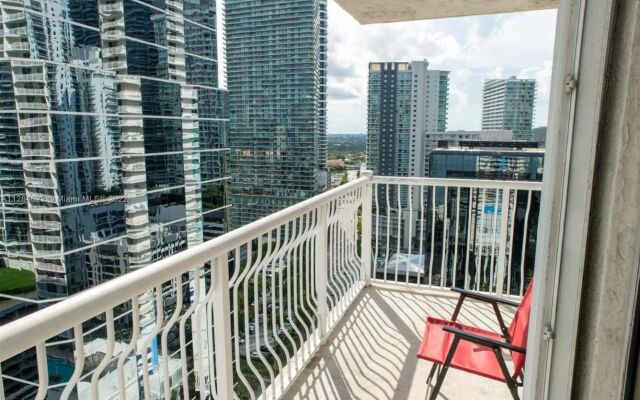 Modern Brickell Condo With Amazing Bay Views