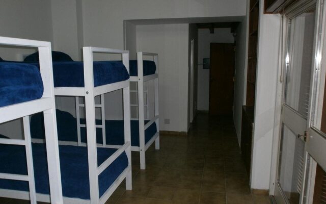 huellas HOSTEL