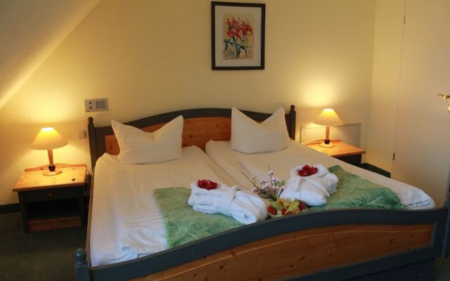 Zur Kaiserpfalz - Hotel-Spa-Camping