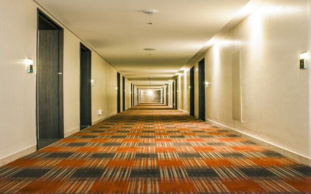 Hamilton Hotel