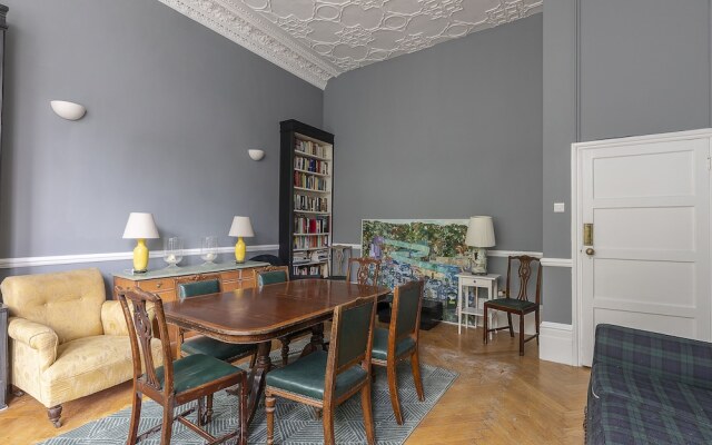 Fabulous 2BR in Kensington, Near Holland Park