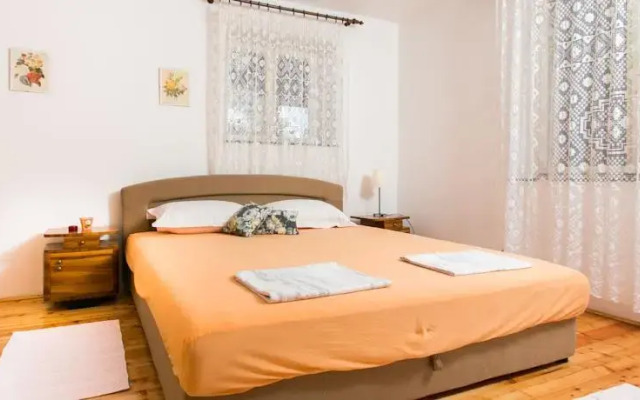 Apartment Akvarel