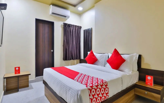 Oyo 17339 Hotel Daksh Somnath
