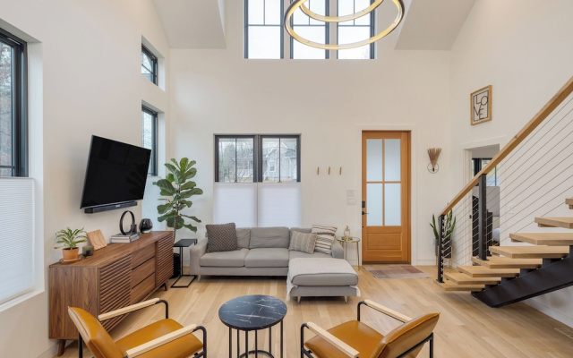 Casa Grada by Avantstay Loft-style Group Retreat