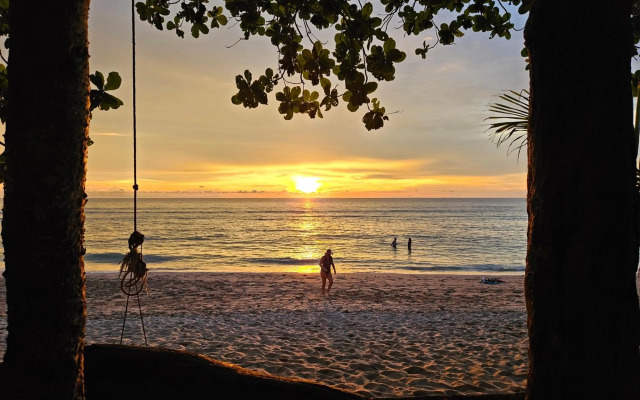 Lanta Riviera Resort  (SHA Extra Plus)