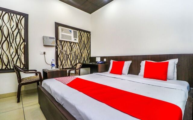 Oyo 31023 Hotel Sartaj