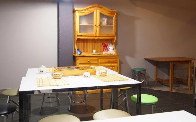 Guest House Opaliha Loft Rooms - Hostel