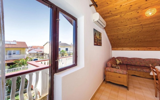 Awesome Home in Sabunike-privlaka With Wifi and 4 Bedrooms