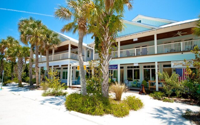 Runaway Bay Resort by BBG