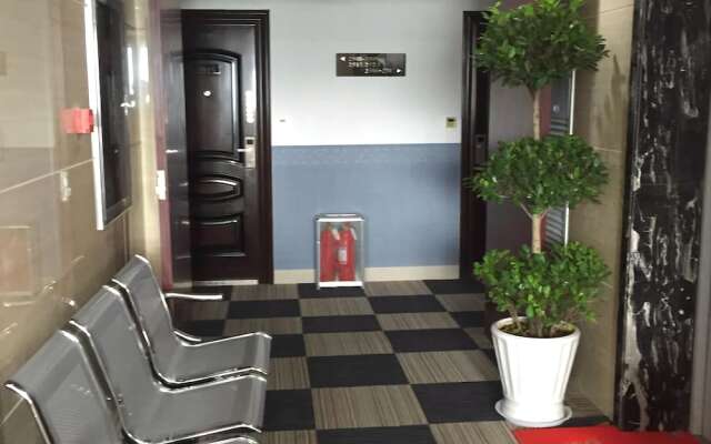 Weihai Zhazhichuang Theme Hotel