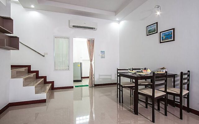 Baan Kiet 3 7 units 2 Bedroom Jacuzzi Townhomes