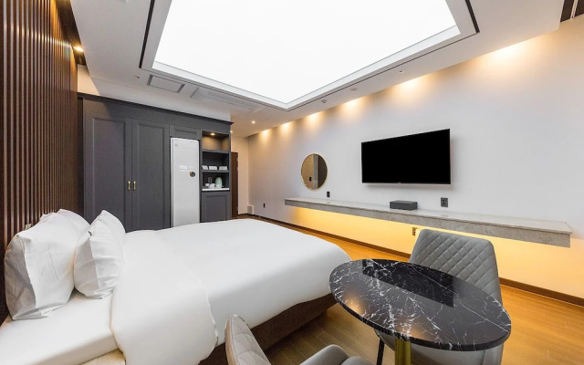 Hotel Demer