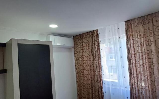 Apartament Bratu strada Rozelor Etaj 3