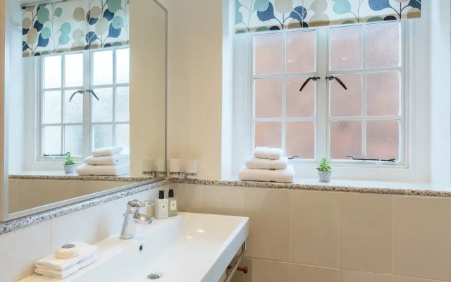 Luxury 2 Bed Chelsea Knightsbridge Horizon