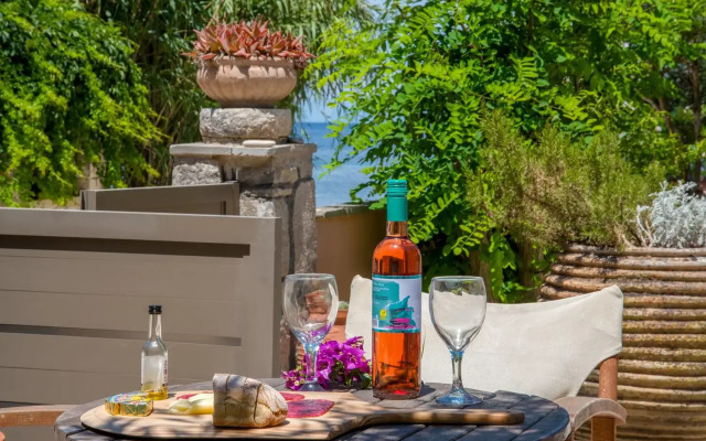 Levrecchio Beach Cottage