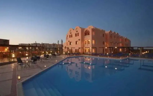 Sol y Mar Shams Suites