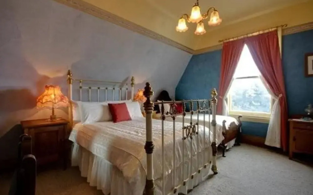 Westella Colonial B&B