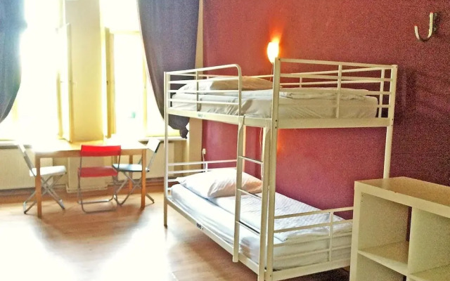 Annabanana Hostel