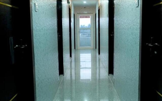 Hotel CannyStay RRR Marina