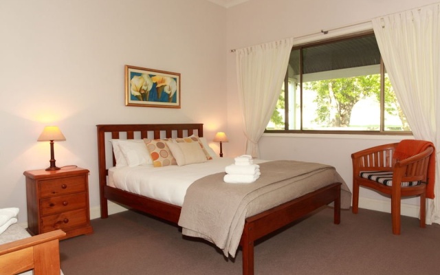 Avoca House – Guest Rooms – Lovedale
