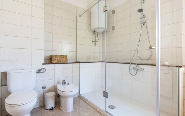 Seaside Villa in Zadar With Swimming Pool