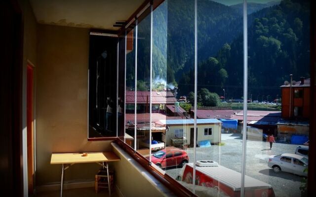 Danis Motel