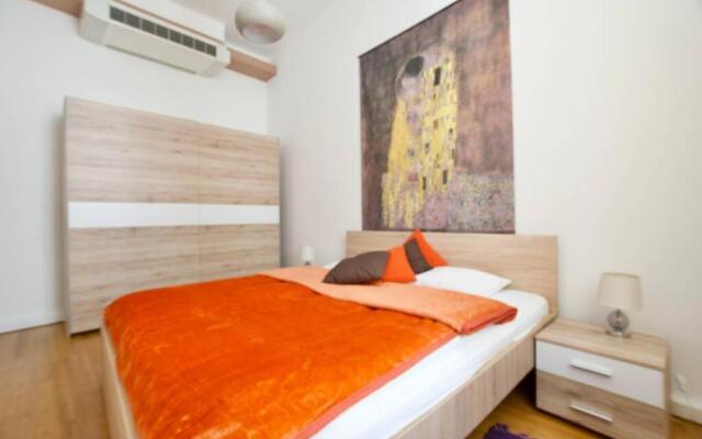 Premium Apartment by Hi5 - Vitkovics Suite