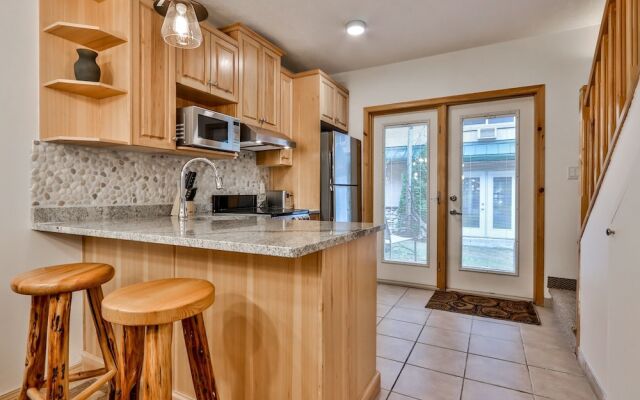 Mountain View Getaway