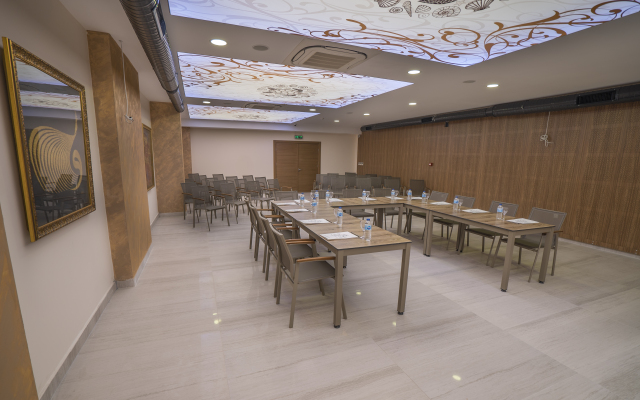 Dalyan Live Spa Resort Hotel