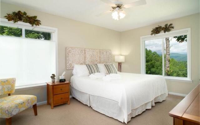 Journey House With Views