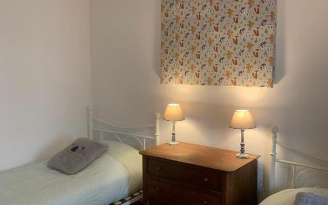 Maison cosy cœur de bastide+ cour + vue sur toits