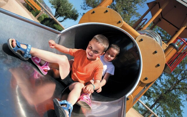 Comfortable Apartment With Dishwasher, 1 km. From the Beach