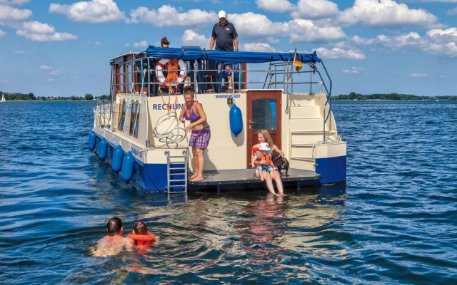 Kuhnle-Tours Hafendorf Müritz