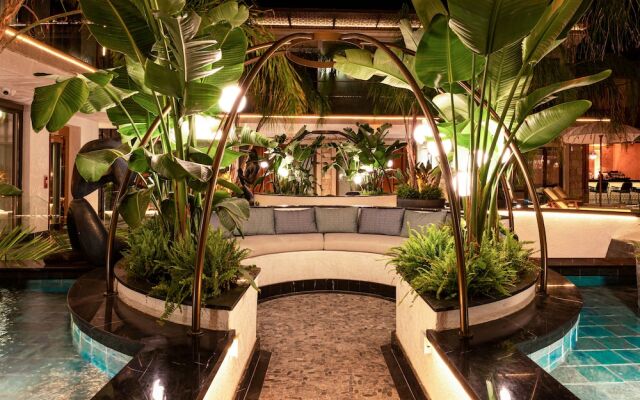 Genesis Hotel