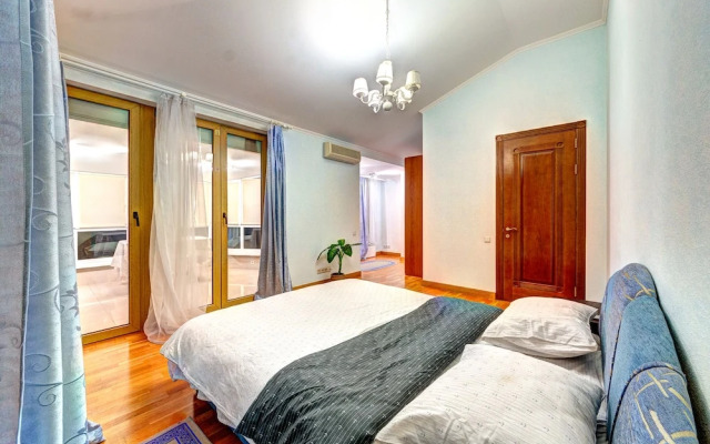 LUX Apartments Shelkovichnaya