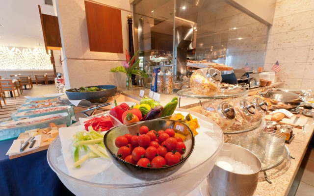 Kafuu Resort Fuchaku Condo Hotel