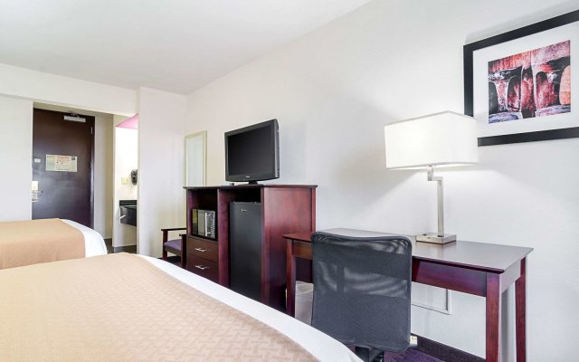 Holiday Inn Hotel and Suites Richmond West End, an IHG Hotel