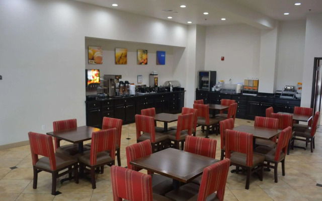 Comfort Suites Yukon - SW Oklahoma City