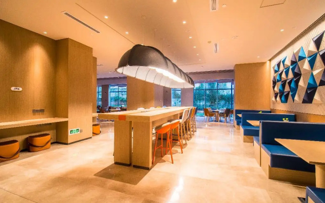 Holiday Inn Express Kunming West by IHG