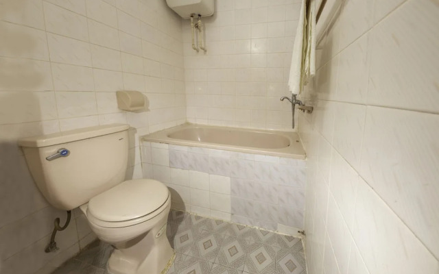 OYO 718 Nu Hoang Hotel