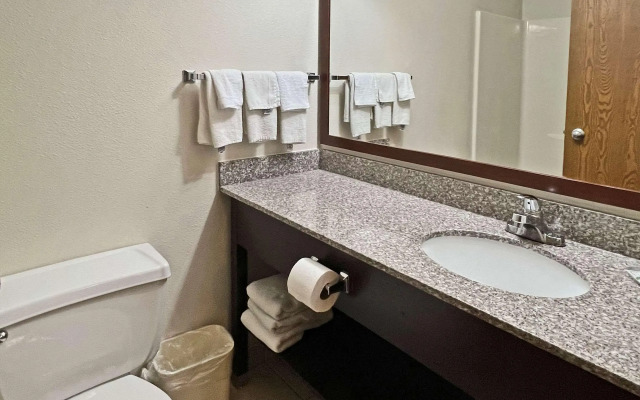 Quality Inn Mitchell I-90